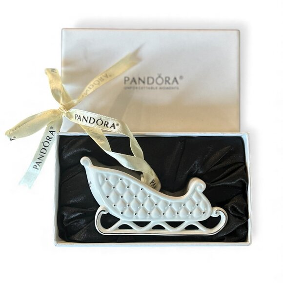 Pandora 2014 Christmas Ornament White Sleigh Silver Detail Original Box Ornate - Picture 1 of 6